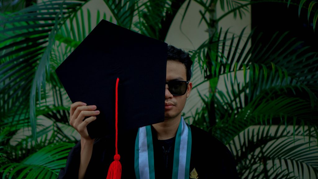Photo by Harati Project for Unsplash